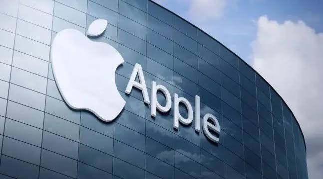 Apple pode lançar iPhone dobrável, iPhone 18 e novos AirPods Apple pode lançar iPhone dobrável, iPhone 18 e novos AirPods